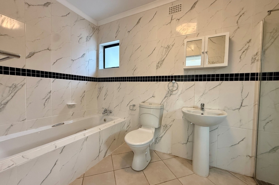 3 Bedroom Property for Sale in Tijgerhof Western Cape